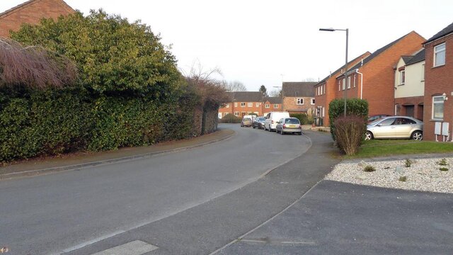 Glastonbury Close downhill.jpg