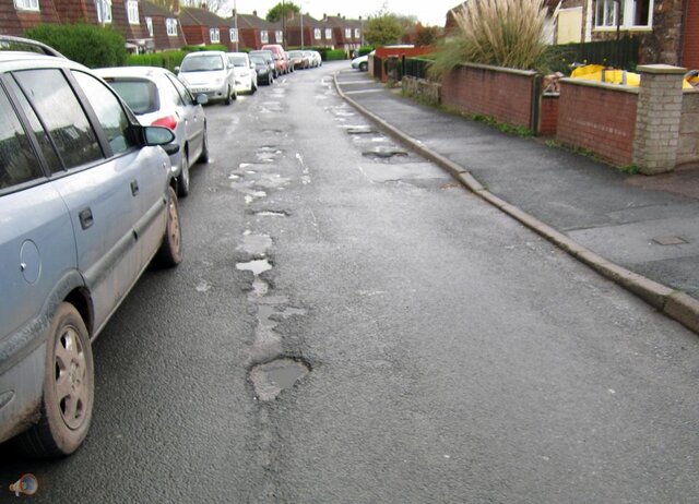 Pot Holes Stanberrow Road Hereford.jpg