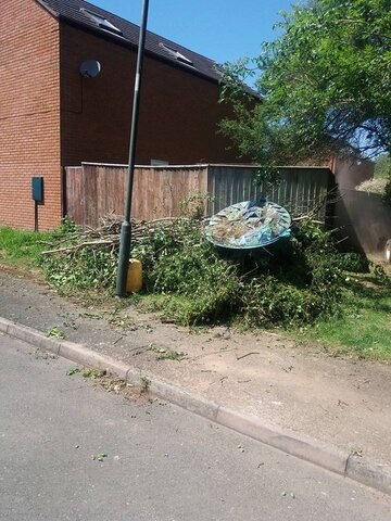 Glastonbury Close 1.jpg