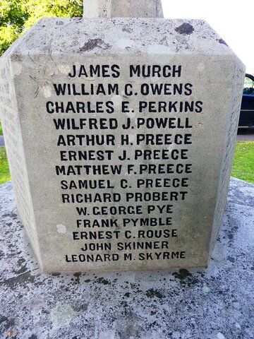 Widemarsh War Memorial 4.jpg