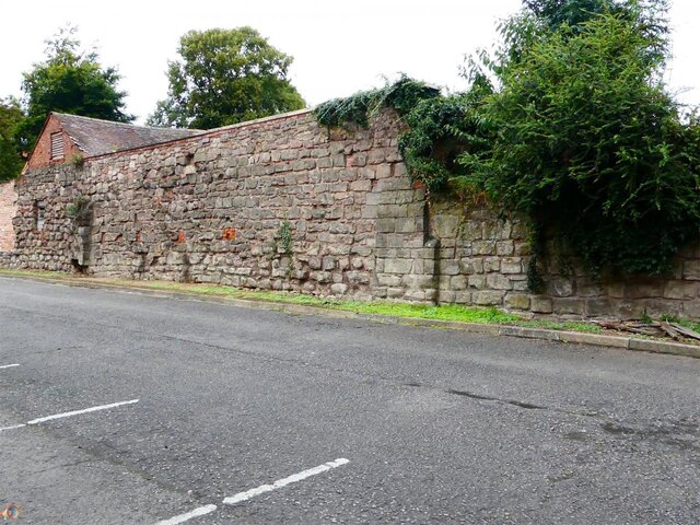 Hereford City Walls Greyfriars Avenue.jpg