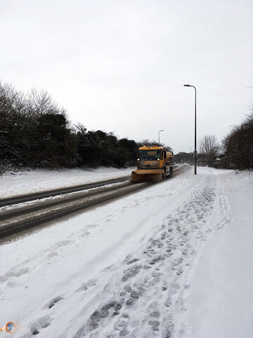 5aae41a86c3b5_SnowPloughHereford.thumb.jpg.362dda92d7667f80cd149a55442fdc52.jpg