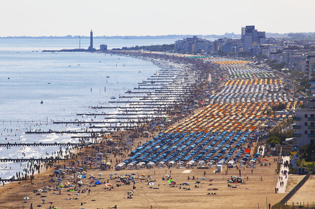 jesolo beach.jpg