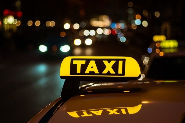 Taxi.thumb.jpg.b38db6680e5cf9f500a345eb9d6db40f.jpg