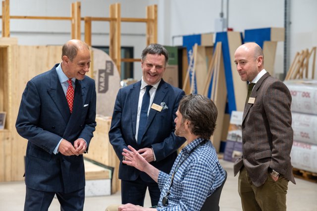 SteveBertassoAssociateProfessorexplainsmoretoHRHTheDukeofEdinburghabouttheworkNMITEstudentsdoatCATT(CentreforAdvancedTimberTechnologies).thumb.jpg.e81b42b80f98b6618a2c10530291b07e.jpg